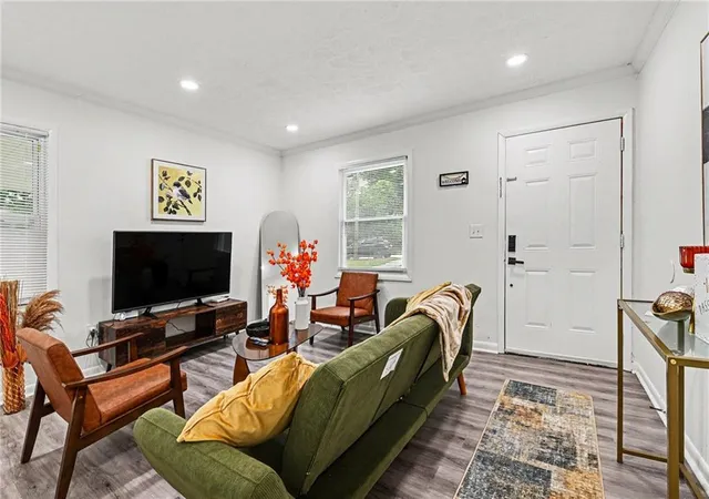 Photo 3 of Sale Pending at 3042 Cottonwood Dr SE, Atlanta, GA 30316 | MLS# 7773517 | Listing updated on 2026-09-26