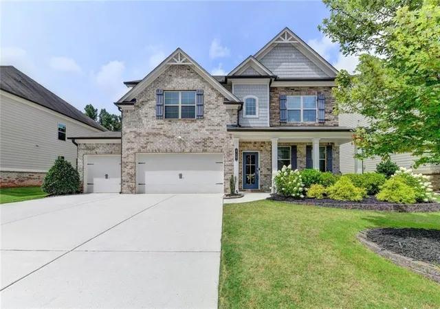Photo 2 of Sale Pending at 955 Laura Jean Ct, Buford, GA 30518 | MLS# 7809093 | Listing updated on 2026-08-25