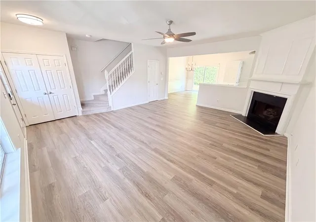 3rd image of 9155 Nesbit Ferry Rd #53, Alpharetta, GA 30022 | MLS# 7818090