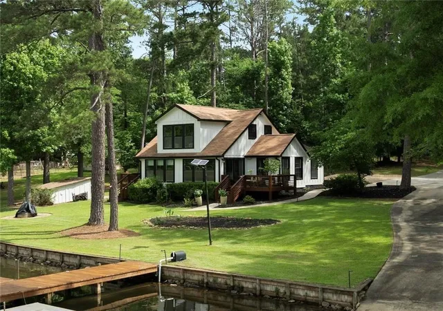 Homes for sale in Eatonton, GA | 112 Sinclair Cir, Eatonton, GA 31024 | MLS# 7801739