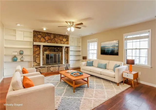3rd image of 105 Spur Rdg, Peachtree City, GA 30269 | MLS# 7823061