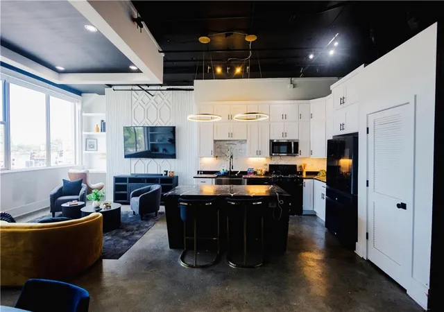 Photo 4 of Condo for sale at 505 Whitehall St SW #201, Atlanta, GA 30303 | MLS# 7808352 | Listing updated on 2026-07-24