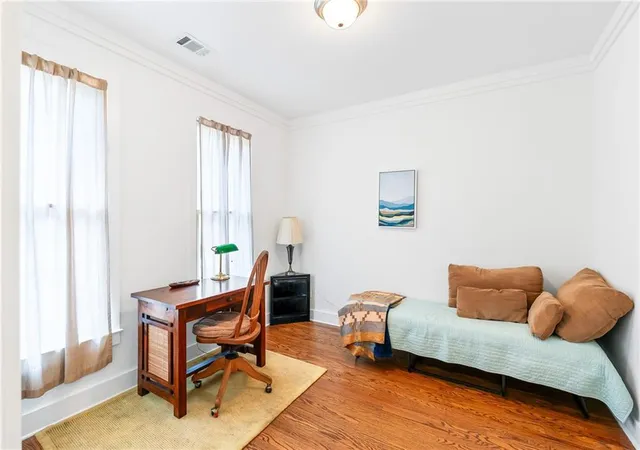 2nd image of 741 Liberty Commons Dr Nw, Atlanta, GA 30314 | MLS# 7746685