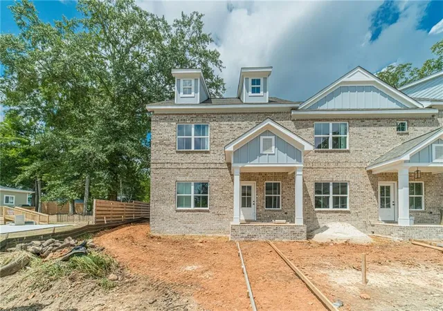 1st image of 320 Milledge Ave, Monroe, GA 30655 | MLS# 7816935