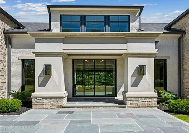 2nd image of 4715 Northside Dr Nw, Sandy Springs, GA 30327 | MLS# 7771409