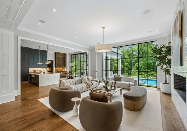 5th image of 4715 Northside Dr Nw, Sandy Springs, GA 30327 | MLS# 7771409