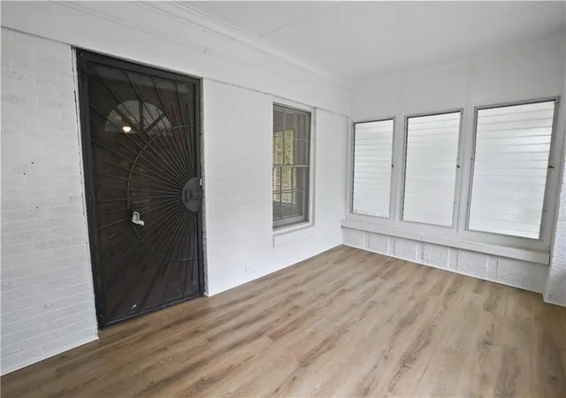2nd image of 556 Holly St Nw, Atlanta, GA 30318 | MLS# 7763619