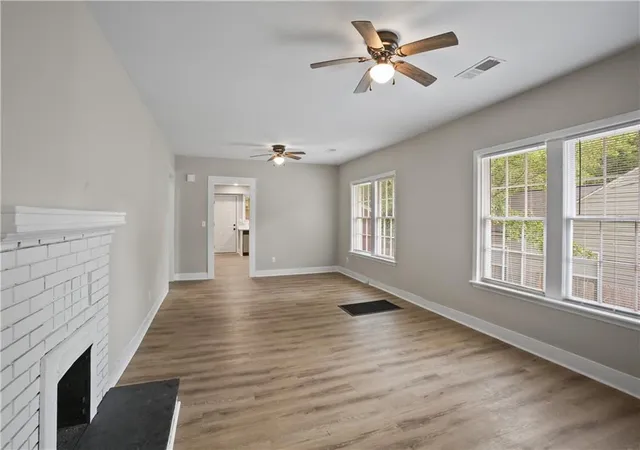 3rd image of 556 Holly St Nw, Atlanta, GA 30318 | MLS# 7763619