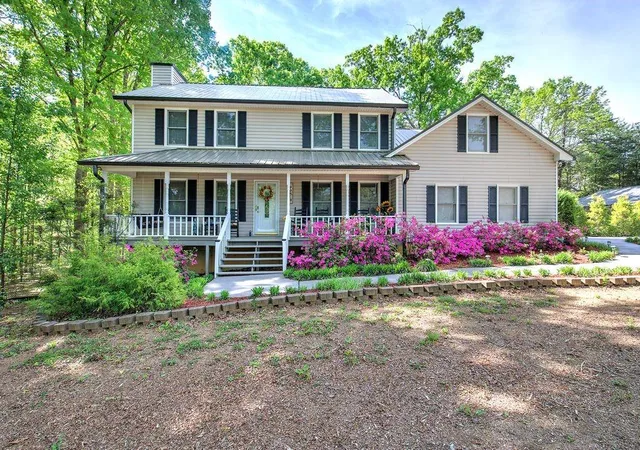 Homes for sale in Rydal, GA | 338 E Valley Rd Ne, Rydal, GA 30171 | MLS# 7725403