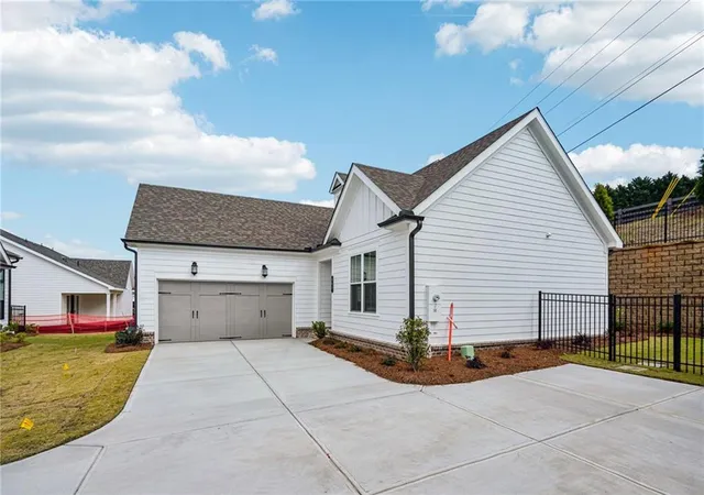2nd image of 551 Pearl St, Cumming, GA 30040 | MLS# 7816527