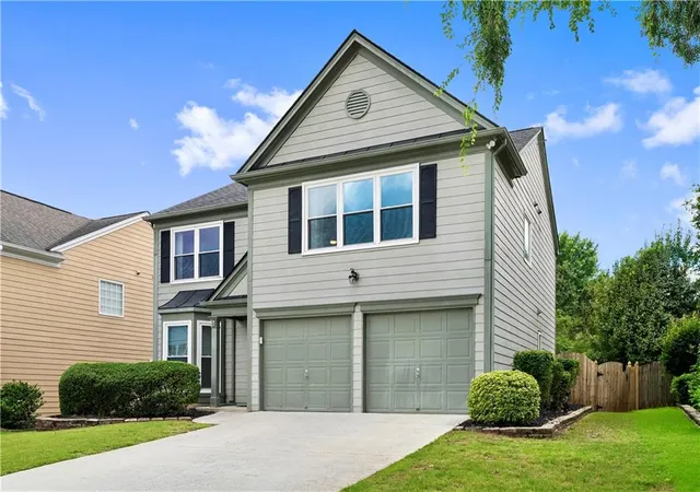 Photo 2 of Sale Pending at 320 Treyford Ct, Johns Creek, GA 30005 | MLS# 7806218 | Listing updated on 2026-10-22