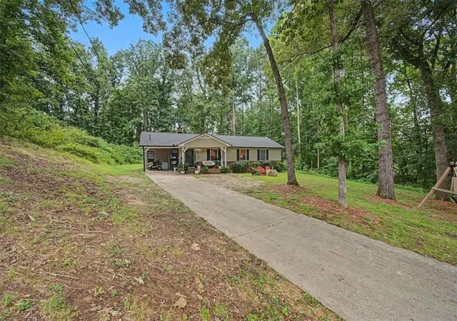 4th image of 4 Shadowood Ct, Silver Creek, GA 30173 | MLS# 7818431