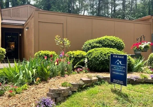 Photo 1 of Condo for sale at 831 Lake Holw Blvd SW, Marietta, GA 30064 | MLS# 7796766 | Listing updated on 2026-07-28