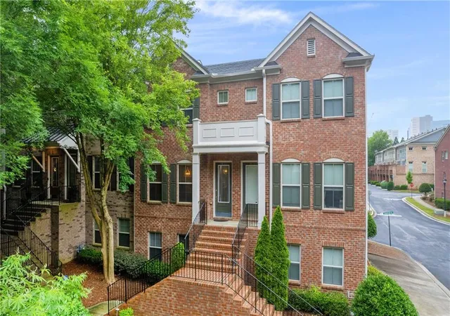 Townhouse for sale at 1653 SE Sabastian Point, Atlanta, GA 30329 | MLS# 7821868