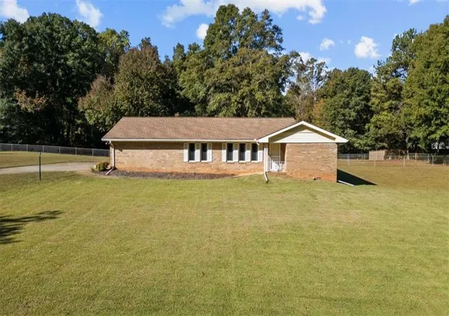 Photo 1 of Single family home for sale at 4096 Hickory Nut Dr, Douglasville, GA 30135 | MLS# 7860224 | Listing updated on 2026-10-29