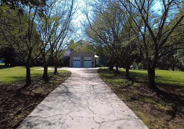 Photo 4 of Sale Pending at 162 Hartfield Ln, Dallas, GA 30157 | MLS# 7825079 | Listing updated on 2026-09-08