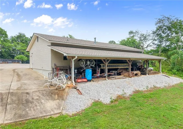 Homes for sale in Murrayville, GA | 5415 Little Dr, Murrayville, GA 30564 | MLS# 7774475