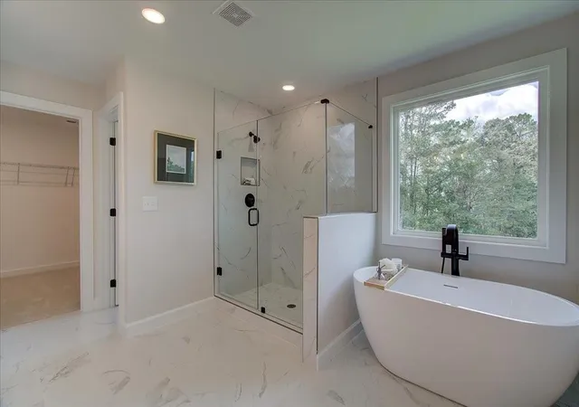 Photo 4 of Sale Pending at 6014 Little Ridge Rd, Acworth, GA 30102 | MLS# 7811965 | Listing updated on 2026-08-12