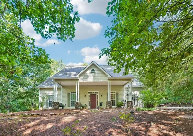Photo 4 of Single family home for sale at 119 Pebble Crk Ln, Alto, GA 30510 | MLS# 7816885 | Listing updated on 2026-08-27