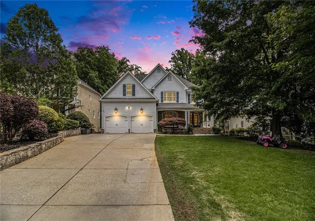 Photo 2 of Sale Pending at 4179 Glengary Dr Ne, Atlanta, GA 30342 | MLS# 7790382 | Listing updated on 2026-08-08