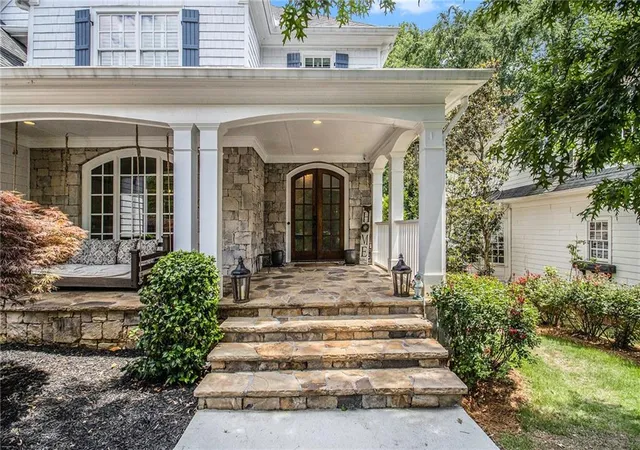 Photo 3 of Sale Pending at 4179 Glengary Dr NE, Atlanta, GA 30342 | MLS# 7790382 | Listing updated on 2026-08-08