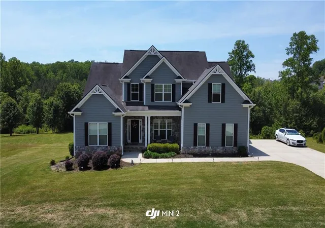Photo 2 of Sale Pending at 132 Blue Sky Dr, Dawsonville, GA 30534 | MLS# 7797301 | Listing updated on 2026-08-29