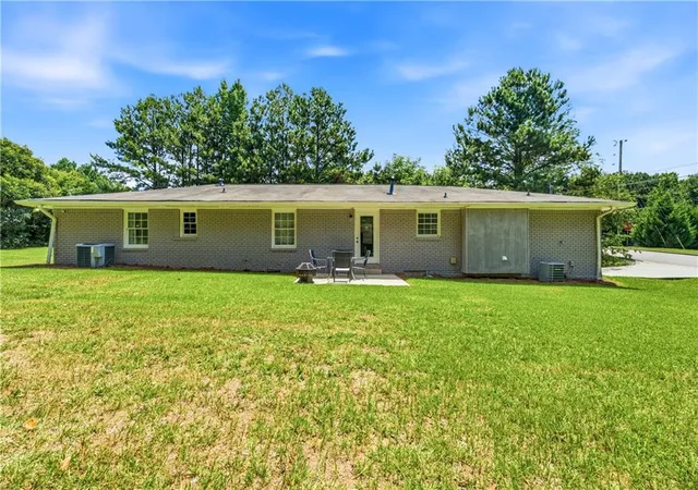 Homes for sale in Snellville, GA | 2447 Lenora Church Rd, Snellville, GA 30078 | MLS# 7797391