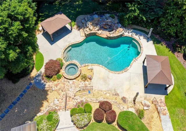 3rd image of 1390 Hillside Dr, Grayson, GA 30017 | MLS# 7785252