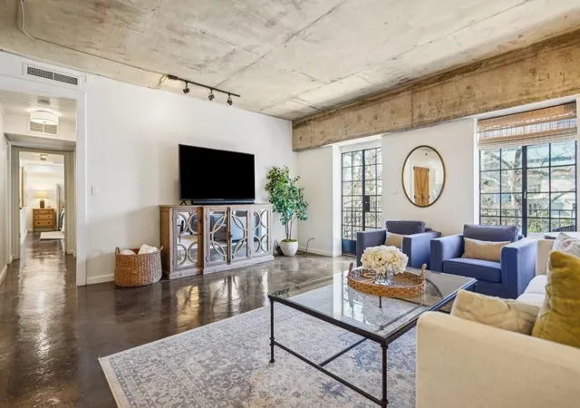 Condominium at 3648 Peachtree Rd Ne #3A, Atlanta, GA 30319 | MLS# 7506168 |  | Sold on 2025-01-30