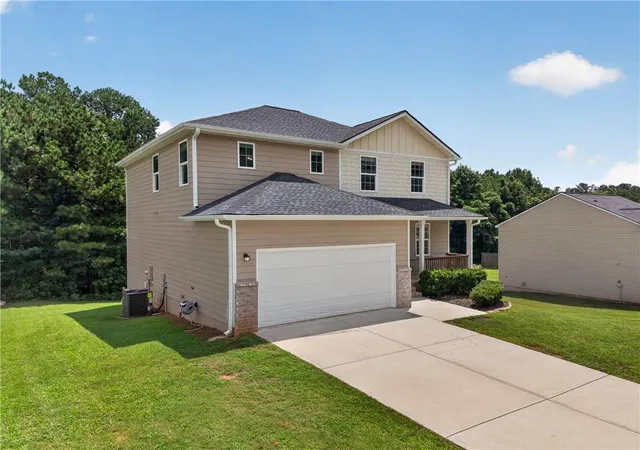 Photo 3 of Single family home for sale at 289 Indian Lake Trl, Villa Rica, GA 30180 | MLS# 7821508 | Listing updated on 2026-09-22