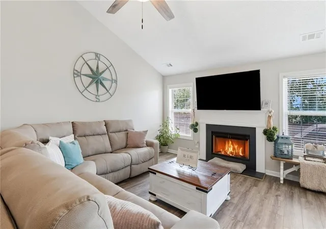 Photo 4 of Sale Pending at 319 Spring Hl Dr, Canton, GA 30115 | MLS# 7807310 | Listing updated on 2026-08-31