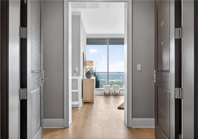 4th image of 3344 Peachtree Rd Ne, Atlanta, GA 30326