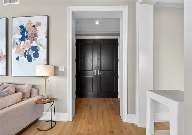5th image of 3344 Peachtree Rd Ne, Atlanta, GA 30326