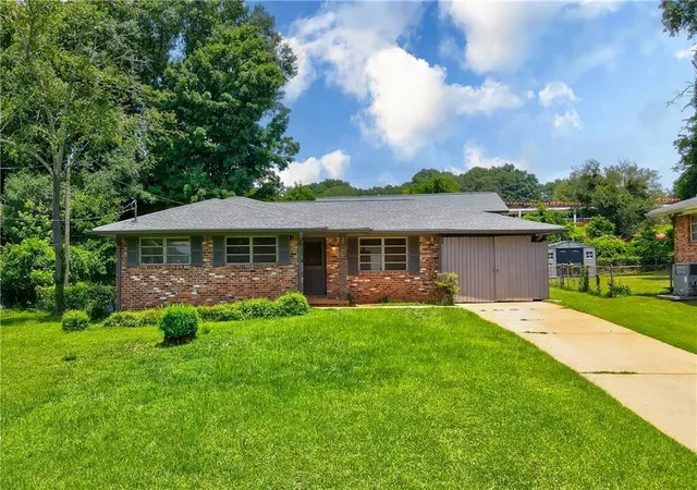 2nd image of 3282 Convair Ln, Decatur, GA 30032 | MLS# 7801911