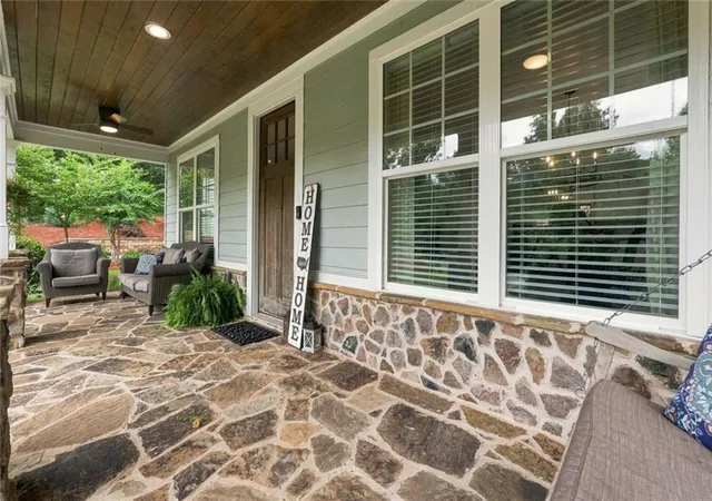 Photo 3 of Single family home for sale at 125 Ml Pond Ct, Acworth, GA 30101 | MLS# 7810809 | Listing updated on 2026-09-13