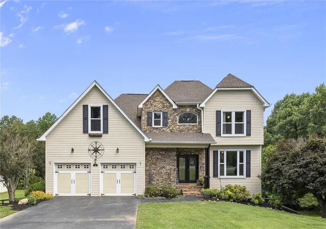 Homes for sale in Dahlonega, GA | 15 Hyalite Rd E, Dahlonega, GA 30533 | MLS# 7793203