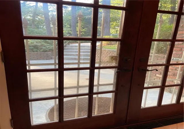 2nd image of 1357 Vista Leaf Dr, Decatur, GA 30033 | MLS# 7760173