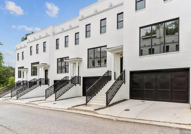 Homes for sale in Atlanta, GA | 3667 Peachtree Rd Ne #13, Atlanta, GA 30319 | MLS# 7329874