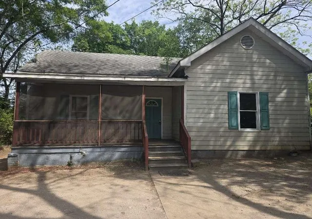 2nd image of 3127 Hendrix Cir, Covington, GA 30014 | MLS# 7767883
