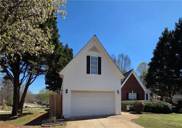 Homes for sale in Buford, GA | 2355 Pemberton Pt, Buford, GA 30519 | MLS# 7759928