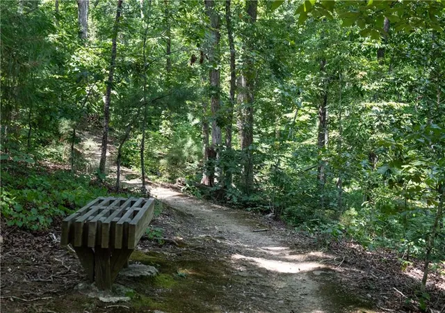 Photo 13 of Sale Pending at 955 Ebenezer Ln, Roswell, GA 30075 | MLS# 7704424 | Listing updated on 2026-04-22