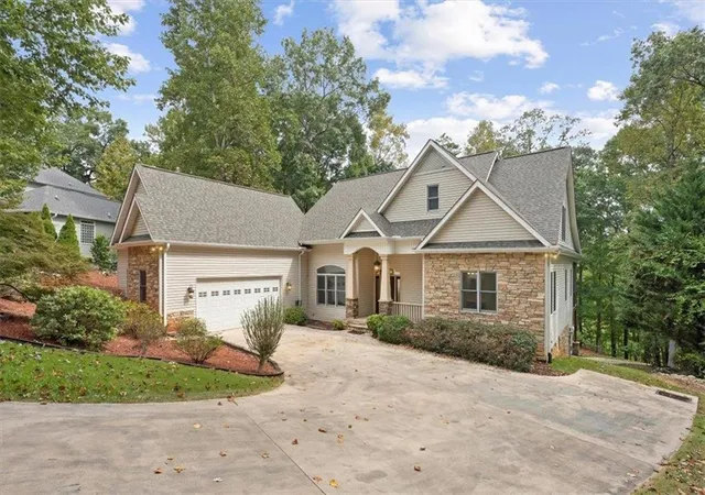 Photo 1 of Sale Pending at 124 Shore Dr, Fair Play, SC 29643 | MLS# 7788875 | Listing updated on 2026-09-07