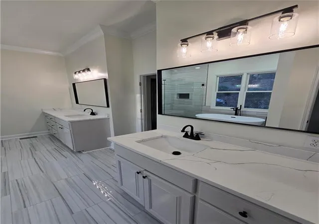 Photo 3 of Sale Pending at 124 Shore Dr, Fair Play, SC 29643 | MLS# 7788875 | Listing updated on 2026-09-07