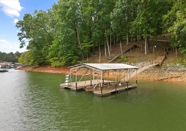 Photo 4 of Sale Pending at 124 Shore Dr, Fair Play, SC 29643 | MLS# 7788875 | Listing updated on 2026-09-07
