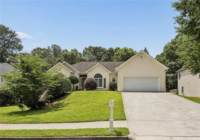 1st image of 4215 Meek Rd, Powder Springs, GA 30127 | MLS# 7790267
