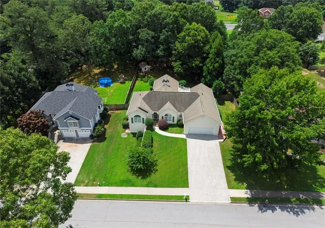 3rd image of 4215 Meek Rd, Powder Springs, GA 30127 | MLS# 7790267