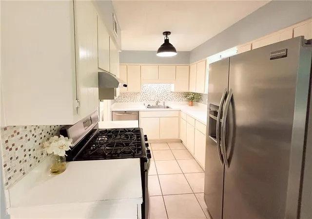 Photo 3 of Condo for sale at 383 Leisure Ct Sw, Marietta, GA 30064 | MLS# 7792063 | Listing updated on 2026-09-02