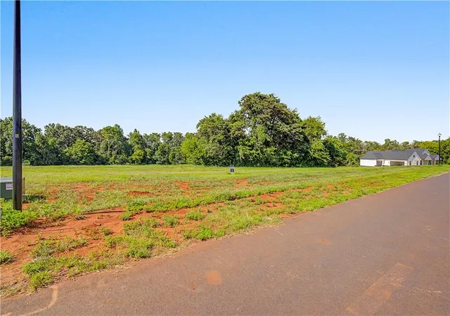 2nd image of 302 Eminence Peak, Rydal, GA 30171 | MLS# 7795344