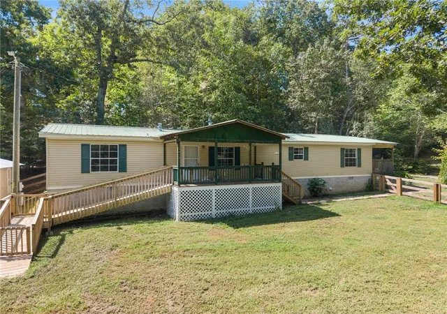 1st image of 6220 Lee Ln, Clermont, GA 30527 | MLS# 7822581