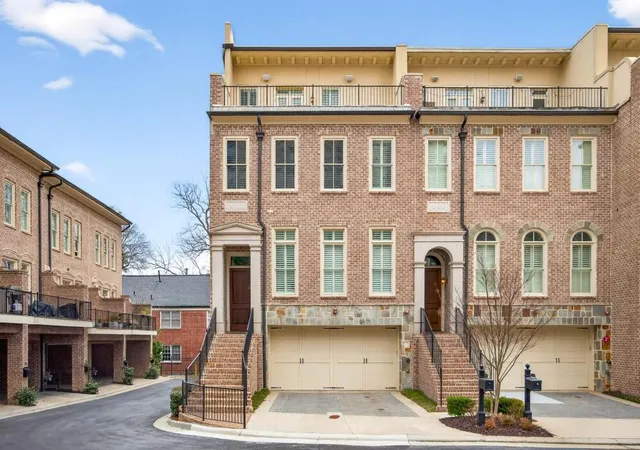 Townhouse for sale at 58 Sheridan Dr NE #19, Atlanta, GA 30305 | MLS# 7800574